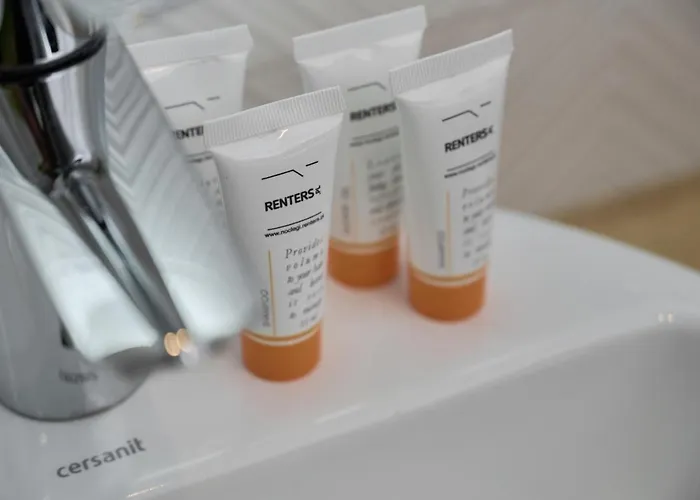 Blue Sky With Parking & Balcony By Renters * Wrocław